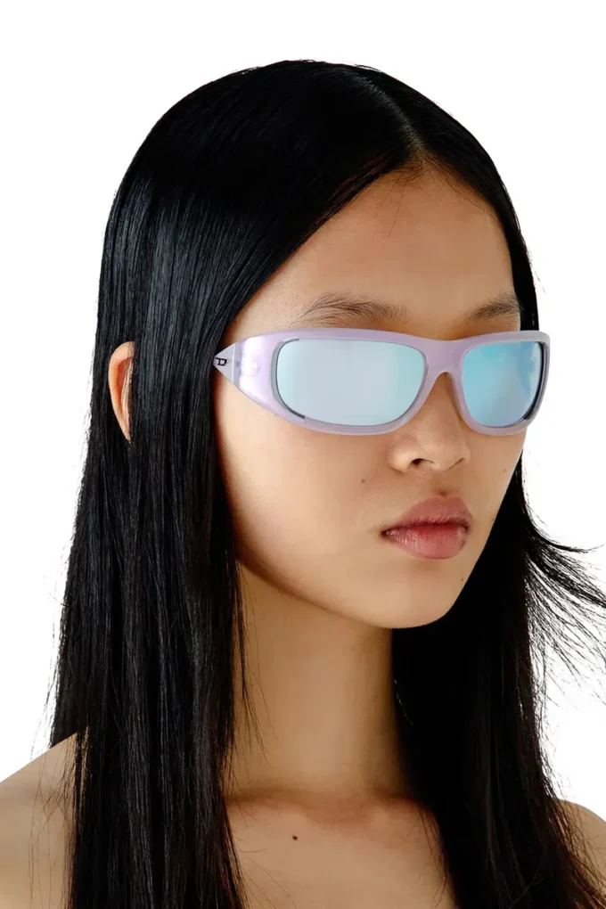 0dl3001 size 61 Wraparound style sunglasses 0dl3001 size 61 Wraparound style sunglasses