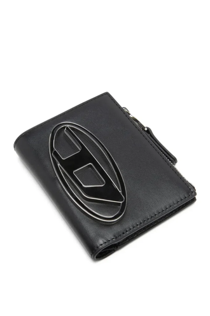 1dr bi-fold zip ii Small leather wallet with logo plaque 1dr bi-fold zip ii Small leather wallet with logo plaque