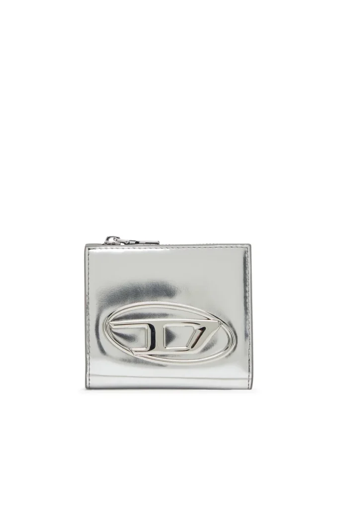 1dr bi fold zip l Bi-fold card holder in mirrored leather 1dr bi fold zip l Bi-fold card holder in mirrored leather