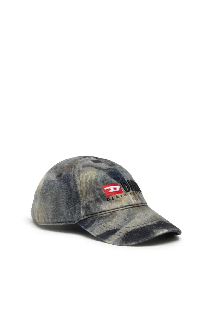 c-amo Baseball cap with all-over camo print c-amo Baseball cap with all-over camo print