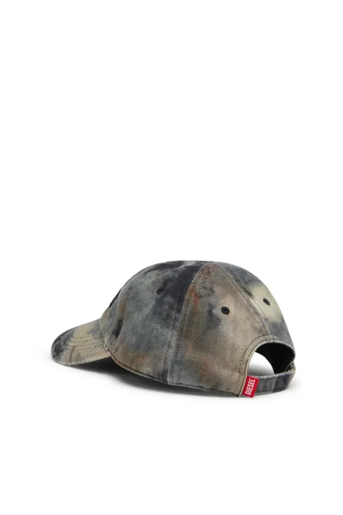 c-amo Baseball cap with all-over camo print c-amo Baseball cap with all-over camo print