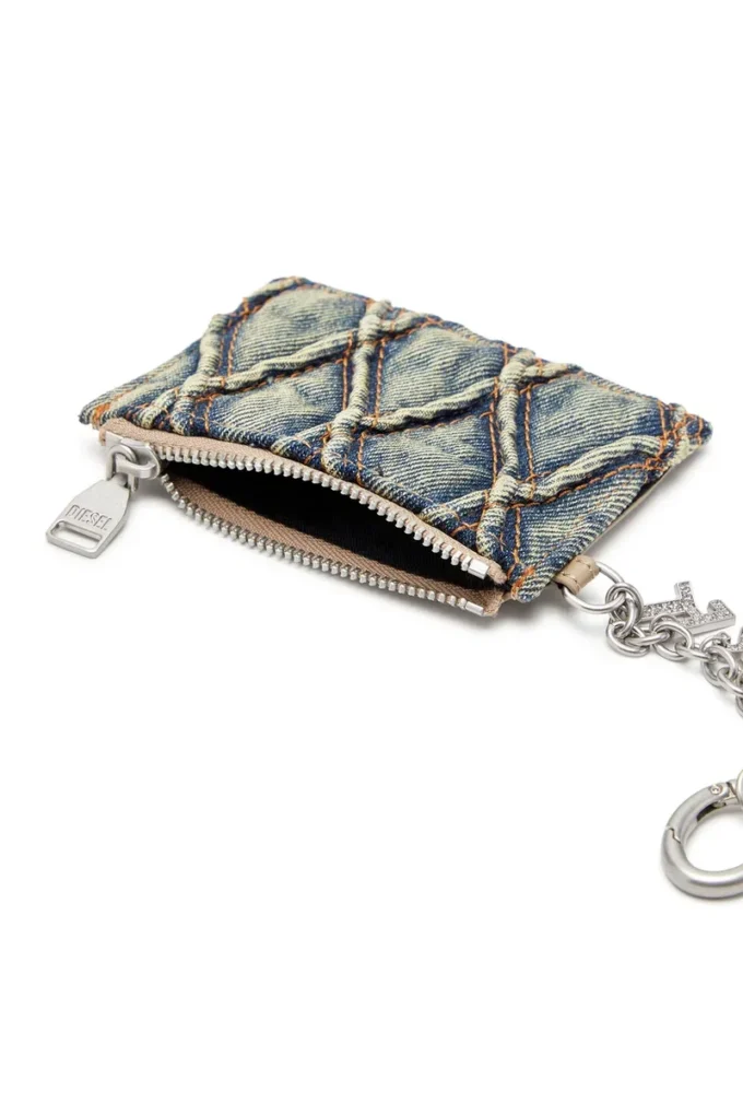 card holder with chain Card holder in argyle quilted denim card holder with chain Card holder in argyle quilted denim