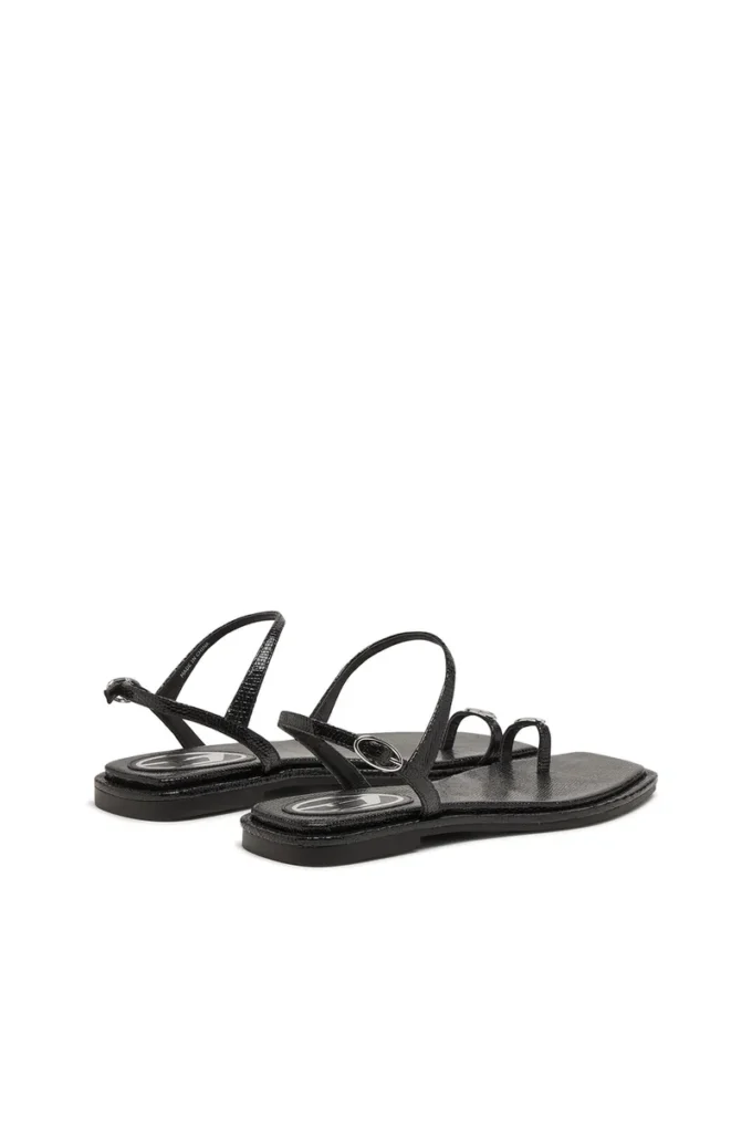 d-amber infra 0 D-AMBER – Sandal in leather with metallic logo d-amber infra 0 D-AMBER – Sandal in leather with metallic logo
