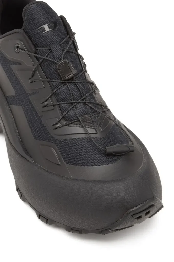 d-cage runner D-Cage Runner-Sneakers in TPU-trimmed ripstop d-cage runner D-Cage Runner-Sneakers in TPU-trimmed ripstop