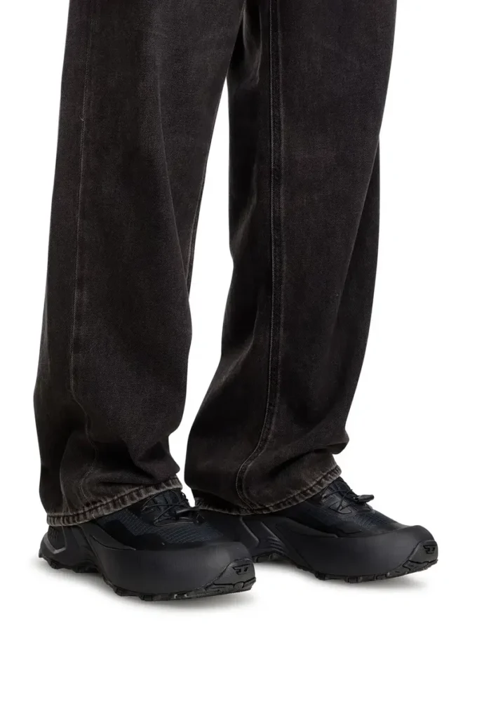 d-cage runner D-Cage Runner-Sneakers in TPU-trimmed ripstop d-cage runner D-Cage Runner-Sneakers in TPU-trimmed ripstop