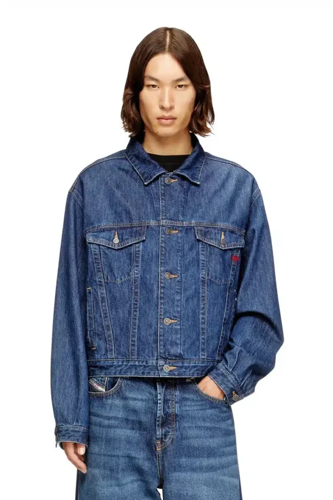 d-ranger Trucker jacket in denim d-ranger Trucker jacket in denim