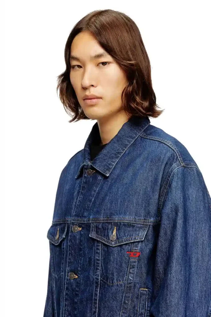 d-ranger Trucker jacket in denim d-ranger Trucker jacket in denim