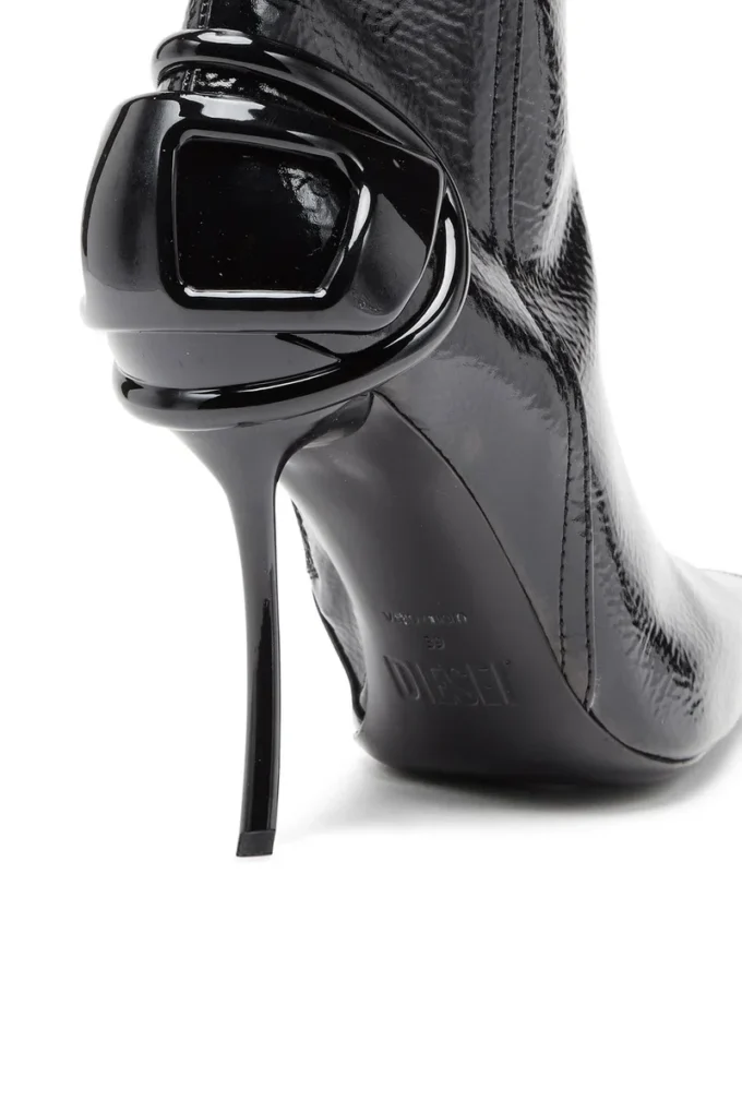 d-ten&half hb D-Ten&Half-Glossy knee-high boots with curved heel d-ten&half hb D-Ten&Half-Glossy knee-high boots with curved heel