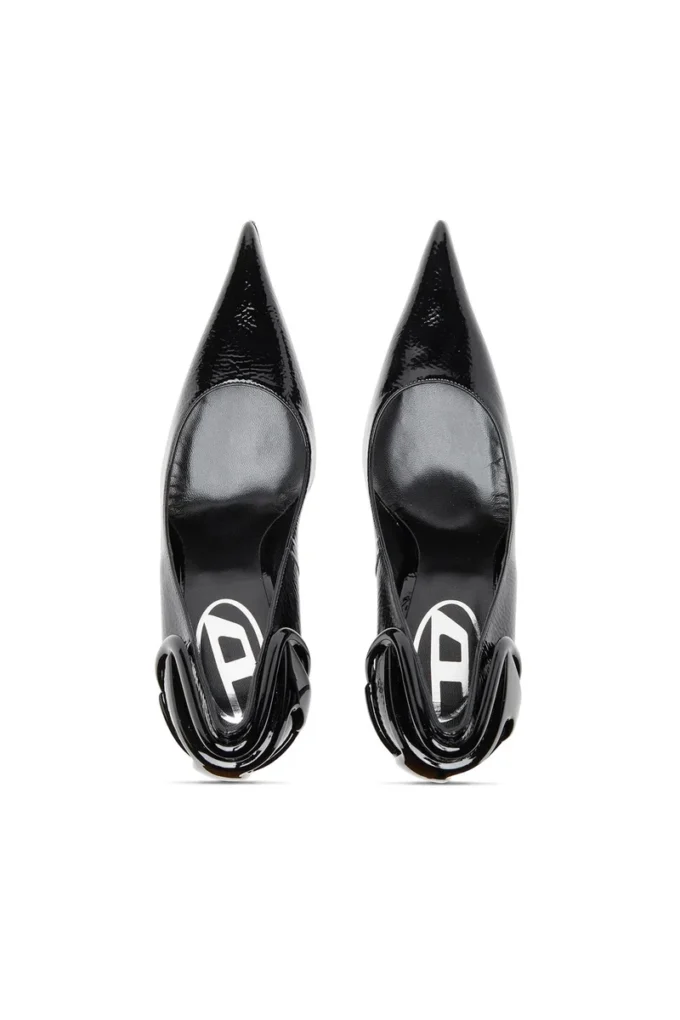d-ten&half p D-Ten&Half-Glossy pumps with curved heel