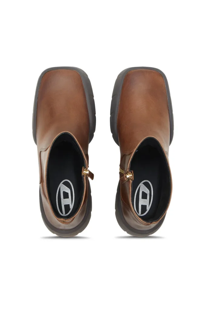d-tex bt D-Tex-Oiled leather ankle boots with split sole d-tex bt D-Tex-Oiled leather ankle boots with split sole