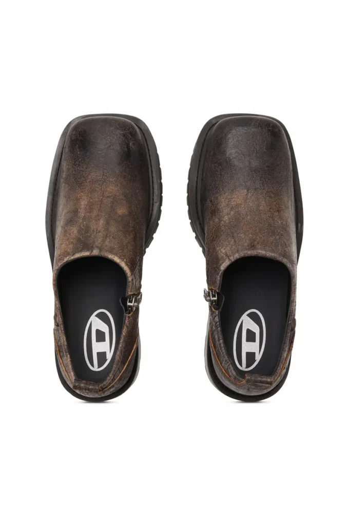 d-texan clog D-Texan-Zipped shoes in distressed crackled suede d-texan clog D-Texan-Zipped shoes in distressed crackled suede