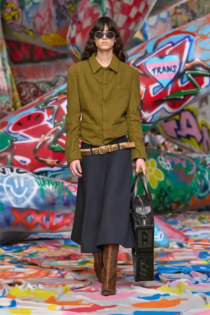 o-grace-bond Drop-waist skirt in neoprene-bonded fabric o-grace-bond Drop-waist skirt in neoprene-bonded fabric