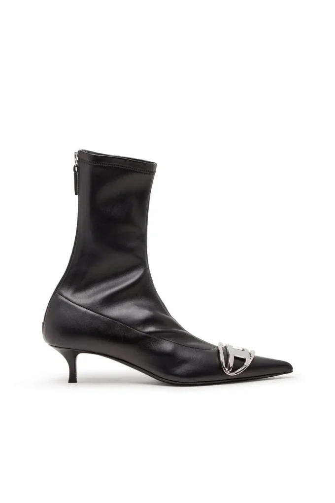 d-venus kittie bt D-Venus-Sock boot with Oval D plaque d-venus kittie bt D-Venus-Sock boot with Oval D plaque