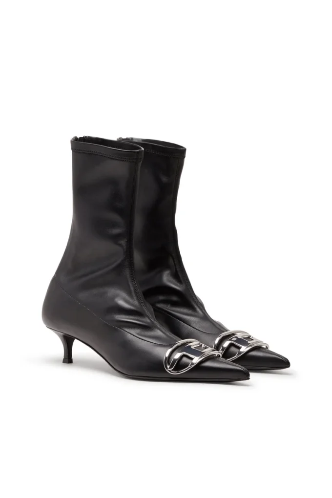 d-venus kittie bt D-Venus-Sock boot with Oval D plaque d-venus kittie bt D-Venus-Sock boot with Oval D plaque