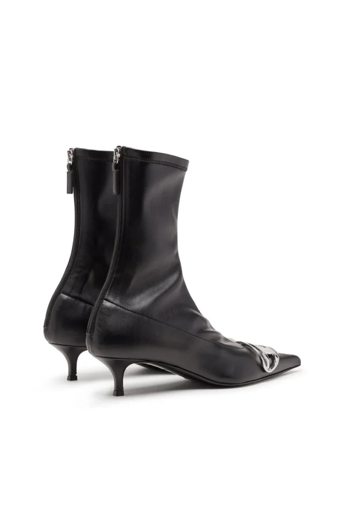 d-venus kittie bt D-Venus-Sock boot with Oval D plaque d-venus kittie bt D-Venus-Sock boot with Oval D plaque