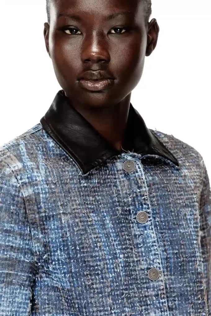 de-ateli-s Cropped jacket in graphic bouclé denim de-ateli-s Cropped jacket in graphic bouclé denim