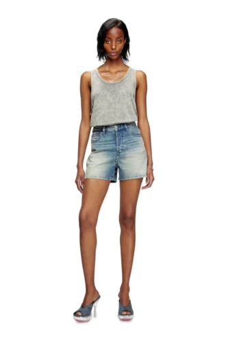 de-jiro Shorts in worn-effect denim