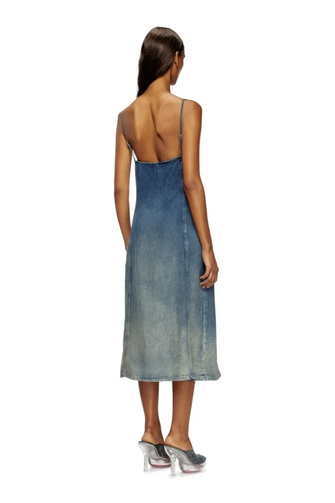 de-melvi-s Dress in fluid laser-worn denim de-melvi-s Dress in fluid laser-worn denim