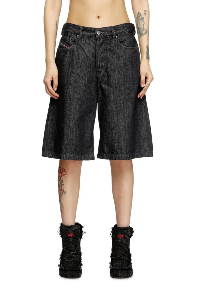 de-sire-short Shorts in rinse-wash denim de-sire-short Shorts in rinse-wash denim