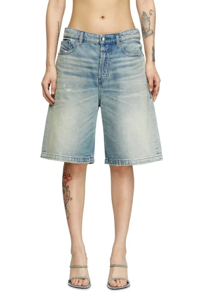 de-sire-short Shorts in worn-effect denim de-sire-short Shorts in worn-effect denim