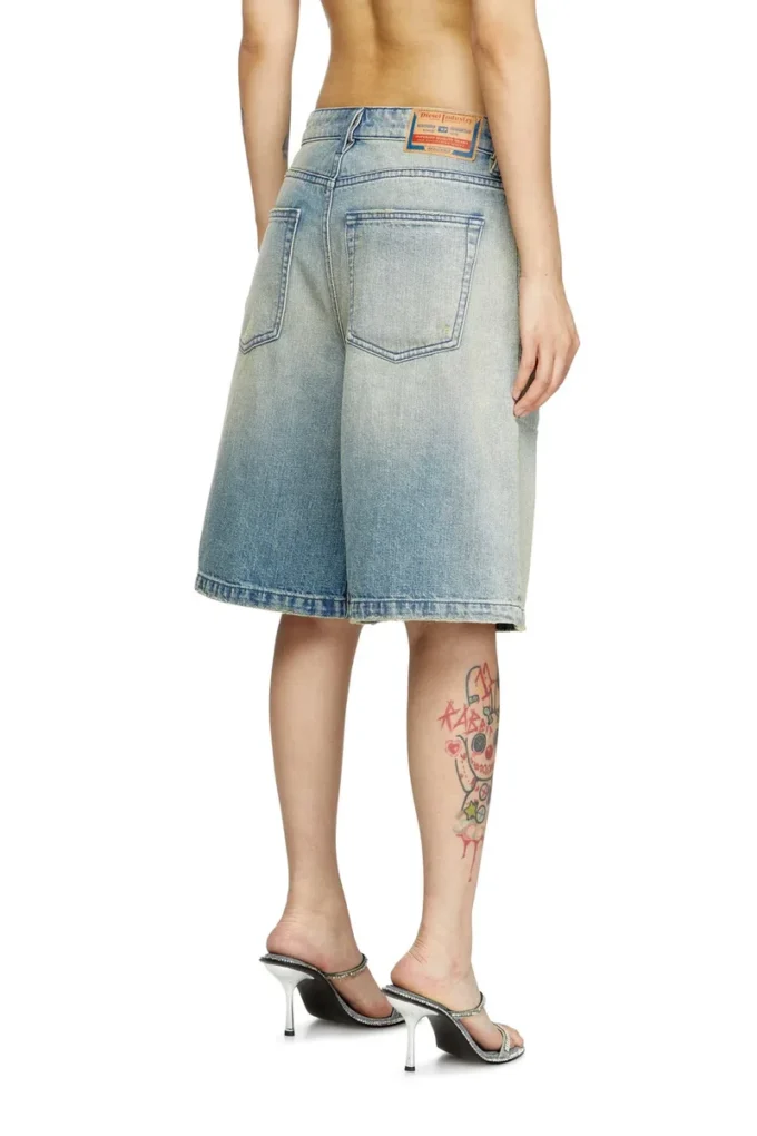 de-sire-short Shorts in worn-effect denim de-sire-short Shorts in worn-effect denim