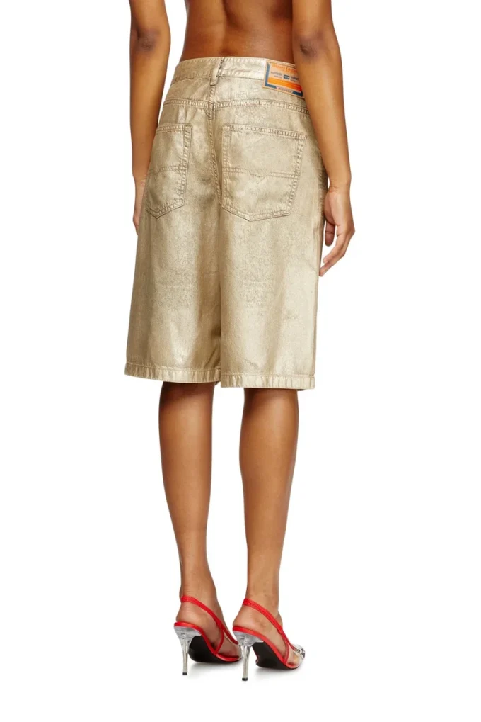 dile_luna shorts Shorts in distressed metallic denim dile_luna shorts Shorts in distressed metallic denim
