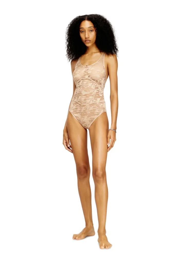 ezzy-utlt Nylon bodysuit with lace design