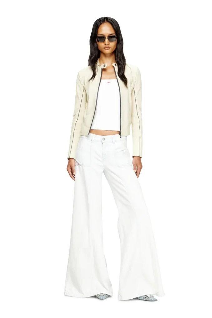 flare jeans d-akii 09m08 Find nearest store flare jeans d-akii 09m08 Find nearest store
