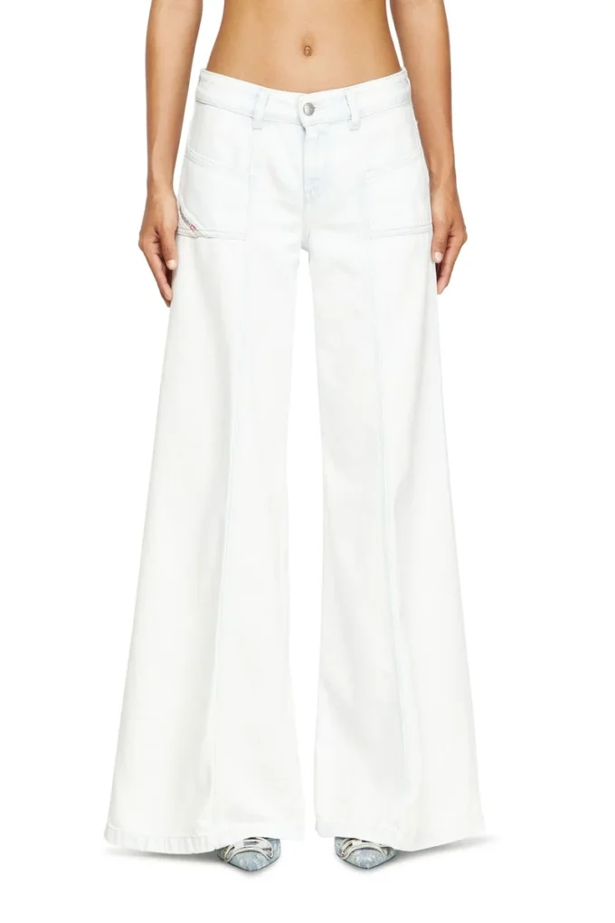 flare jeans d-akii 09m08 Find nearest store flare jeans d-akii 09m08 Find nearest store