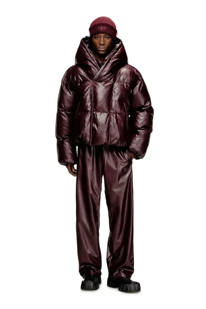 fr-w-myley Hooded puffer jacket in burgundy fr-w-myley Hooded puffer jacket in burgundy