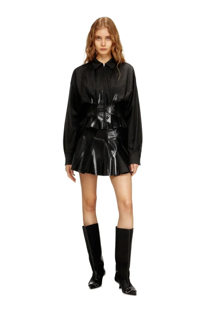 g-anbu Tailoring shirt-jacket with coated pleats g-anbu Tailoring shirt-jacket with coated pleats