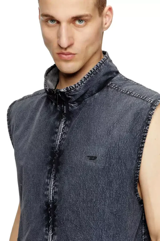j-erb Vest in recycled nylon taslan j-erb Vest in recycled nylon taslan