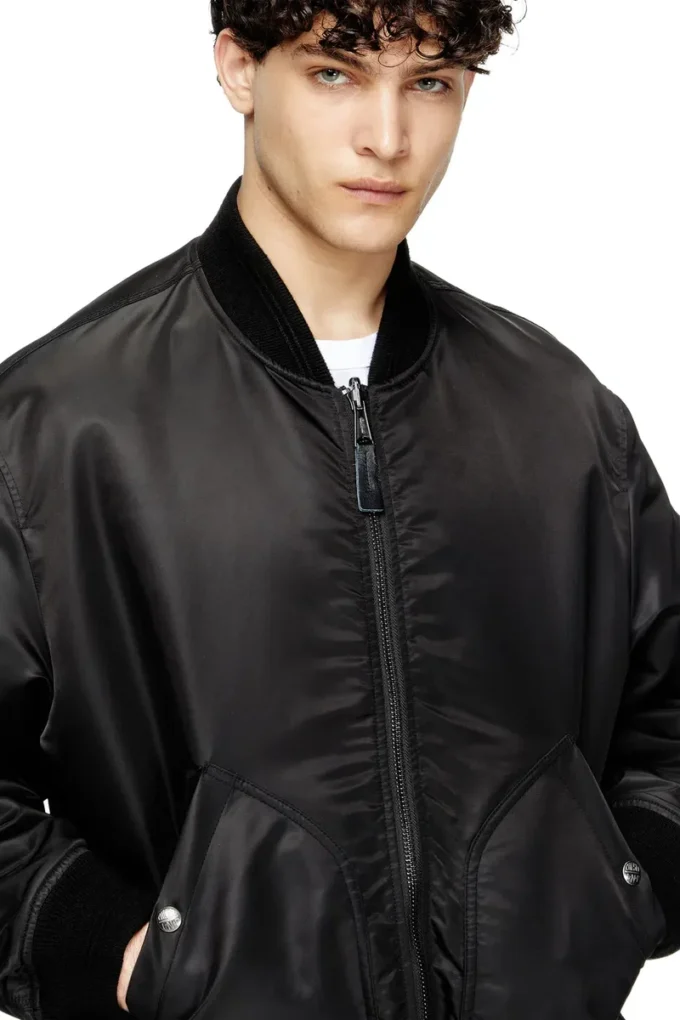 j-held Bomber in padded nylon with Oval D j-held Bomber in padded nylon with Oval D