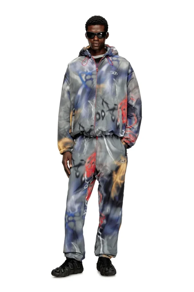 j-mirr Padded windbreaker with graffiti print j-mirr Padded windbreaker with graffiti print