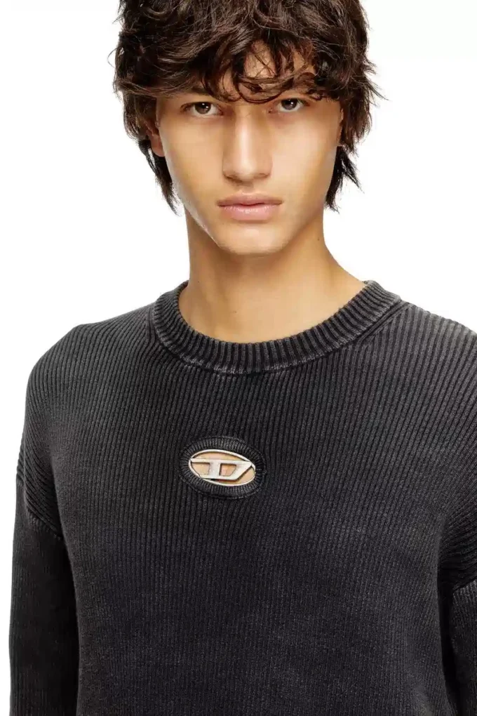 k-darren-d Cut-out ribbed jumper with Oval D plaque k-darren-d Cut-out ribbed jumper with Oval D plaque