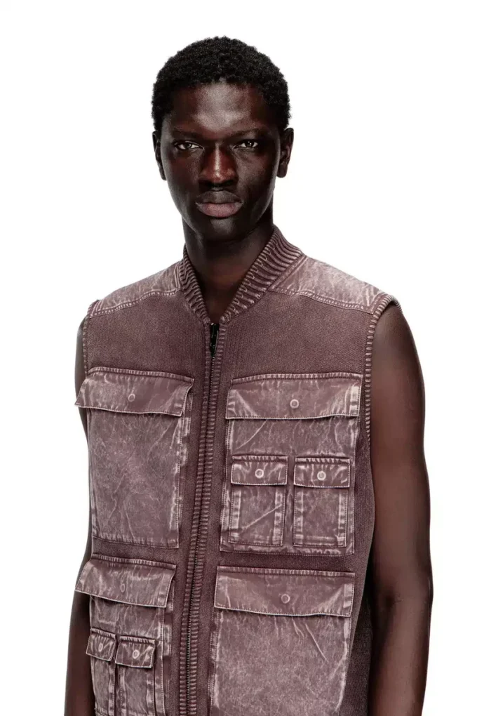 k-giulius Zip-up knitted vest with cargo pockets k-giulius Zip-up knitted vest with cargo pockets