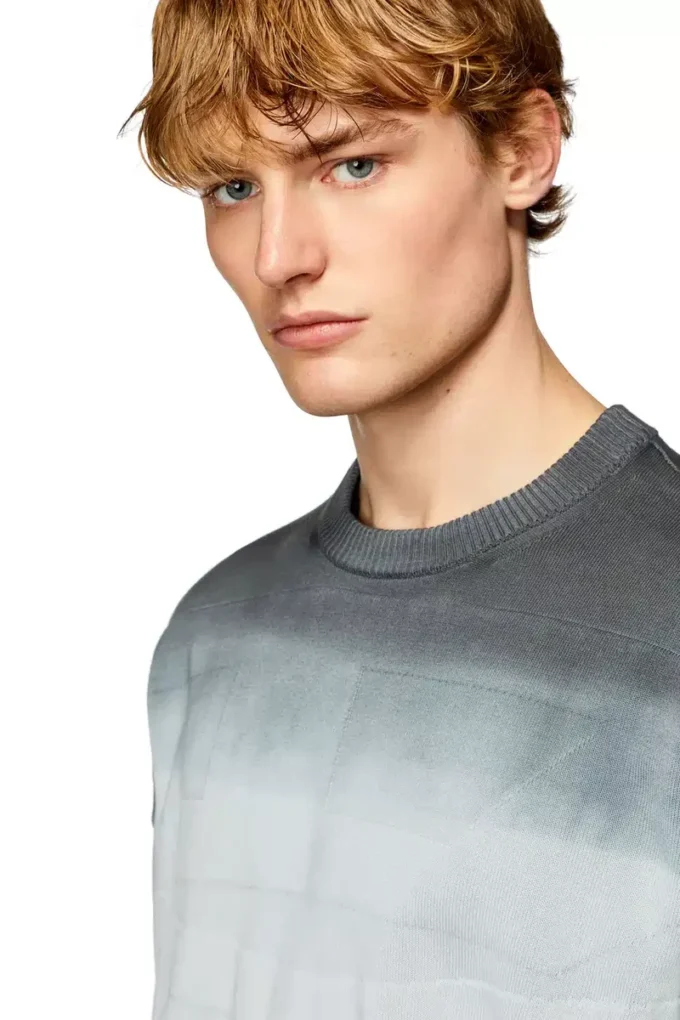 k-nevil Dégradé jumper with oversized logo k-nevil Dégradé jumper with oversized logo
