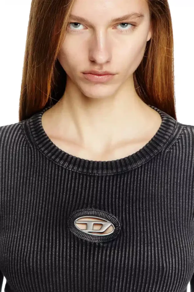 m-anchor-a Cropped jumper with cut-out logo m-anchor-a Cropped jumper with cut-out logo
