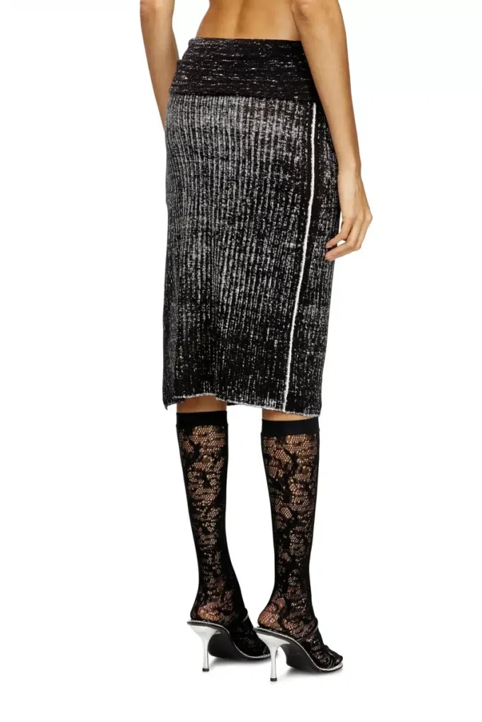 m-eganoid Knitted skirt with hip tie m-eganoid Knitted skirt with hip tie