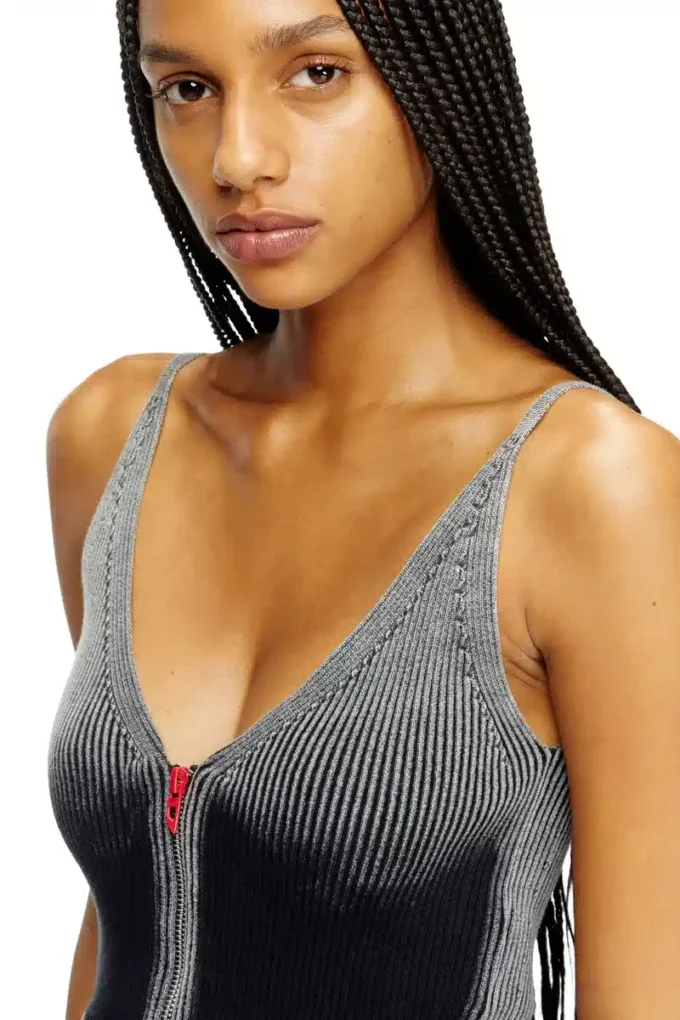 m-melly Knit tank top with denim cargo pockets m-melly Knit tank top with denim cargo pockets