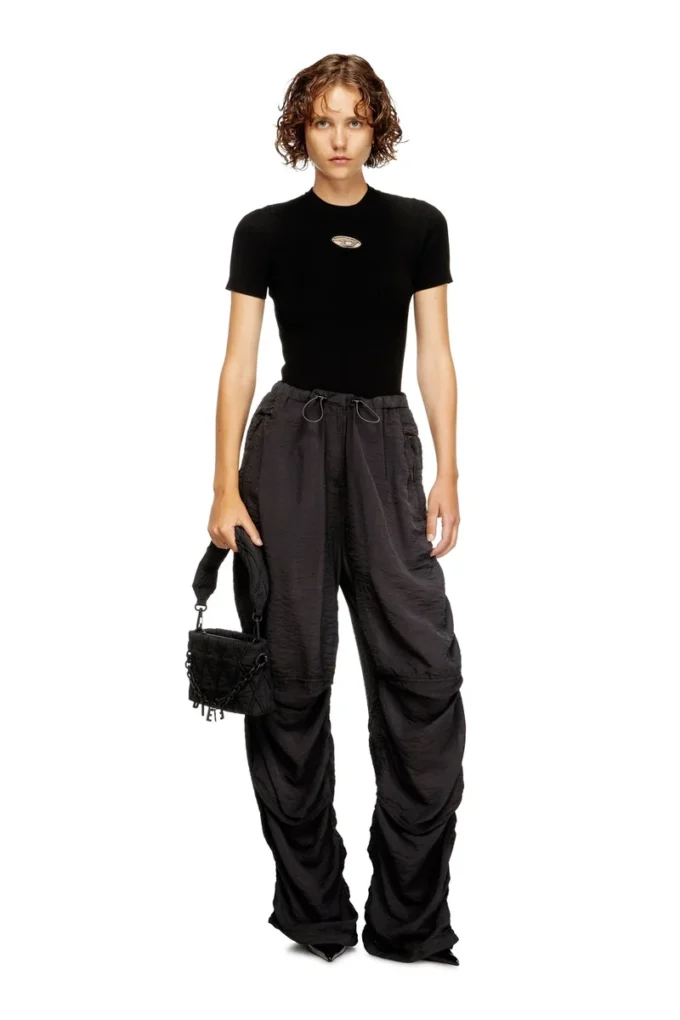 m-valari-ss Short-sleeve jumper with metal Oval D m-valari-ss Short-sleeve jumper with metal Oval D