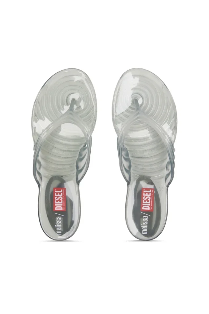 melissa quantum thong Sculptural flip-flops in Melflex® melissa quantum thong Sculptural flip-flops in Melflex®