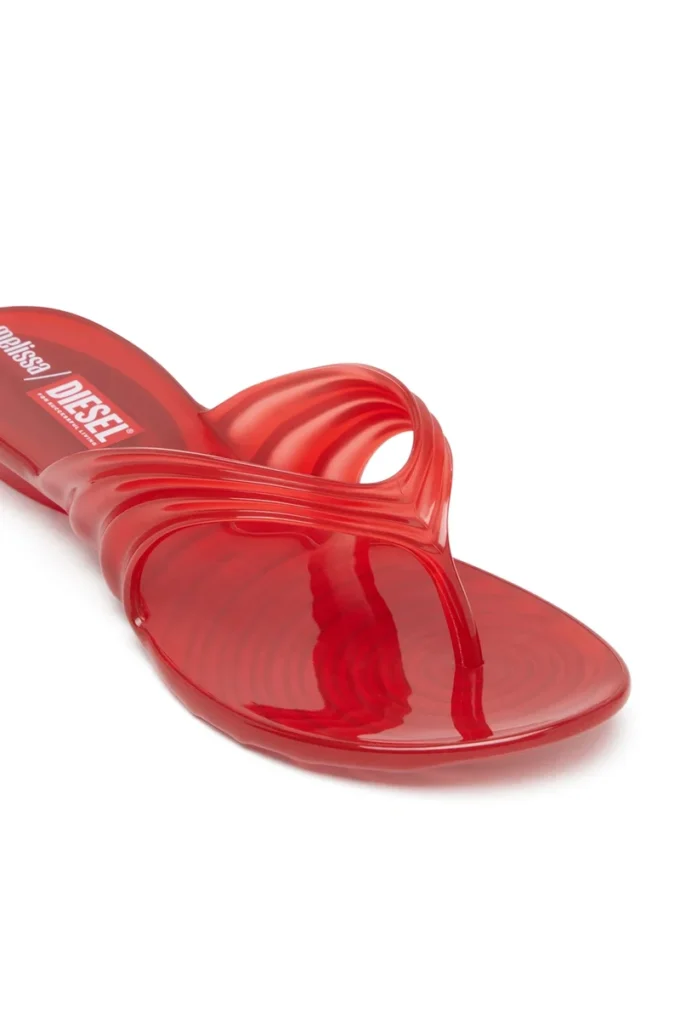 melissa quantum thong Sculptural flip-flops in Melflex® melissa quantum thong Sculptural flip-flops in Melflex®