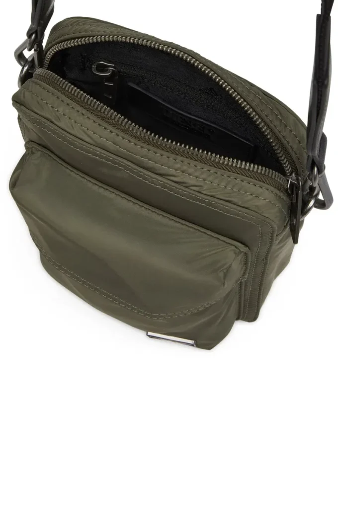 multi-pkts crossbody x Multi-Pkts-Crossbody bag in utilitarian shell multi-pkts crossbody x Multi-Pkts-Crossbody bag in utilitarian shell