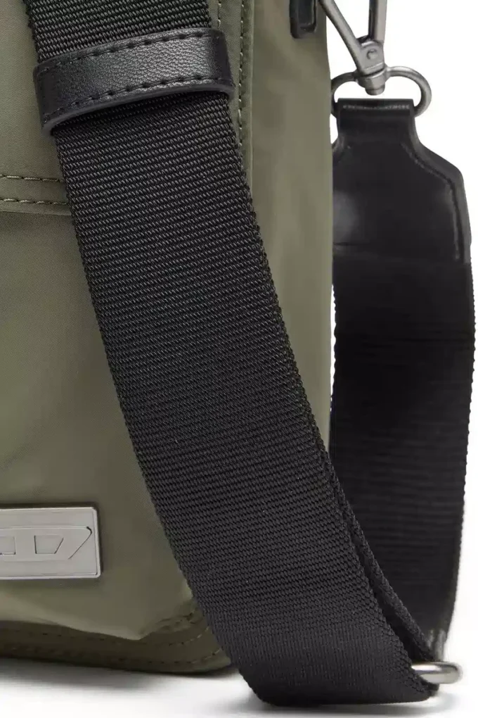 multi-pkts crossbody x Multi-Pkts-Crossbody bag in utilitarian shell multi-pkts crossbody x Multi-Pkts-Crossbody bag in utilitarian shell