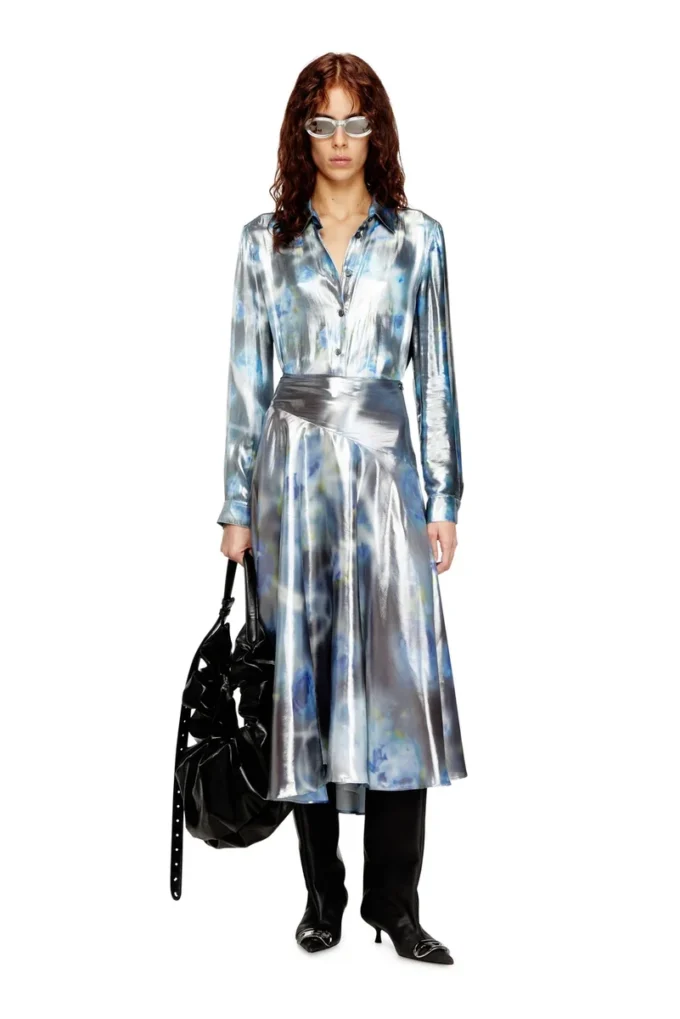 o-zulie-s2 Metallic midi skirt with blurred rose print o-zulie-s2 Metallic midi skirt with blurred rose print