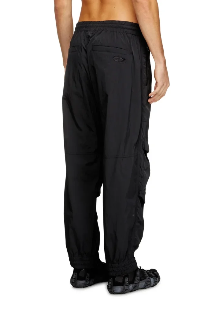 p-beeck-wrd-akad Nylon pants with cargo pockets p-beeck-wrd-akad Nylon pants with cargo pockets