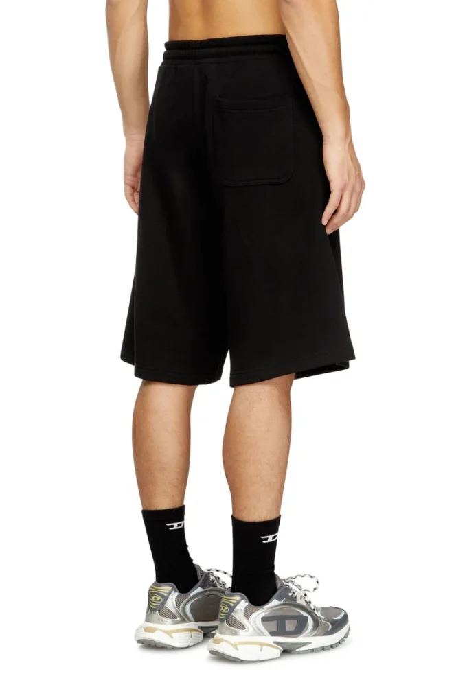p-crow-div Fleece shorts with maxi logo patch p-crow-div Fleece shorts with maxi logo patch