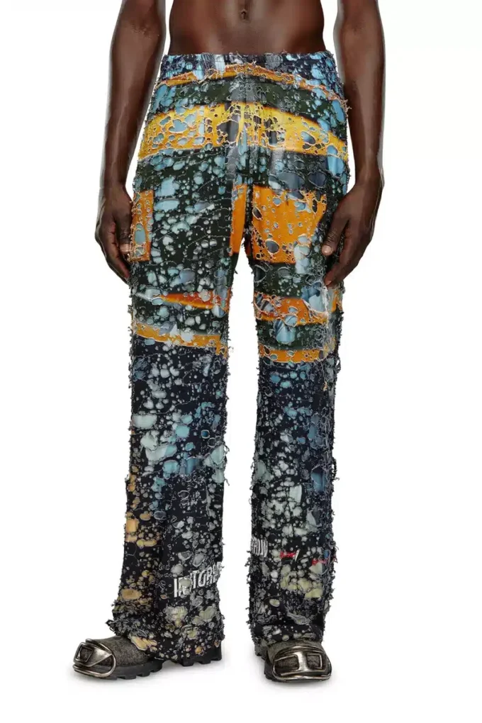 p-leopes-peel Destroyed pants with cinema prints p-leopes-peel Destroyed pants with cinema prints