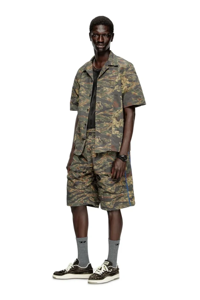 p-ramos-short-epbw Cargo shorts with mixed camo prints p-ramos-short-epbw Cargo shorts with mixed camo prints